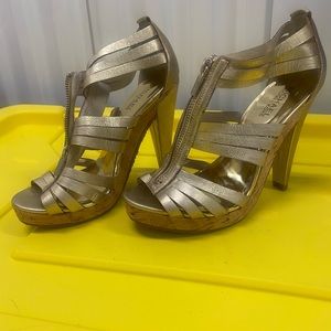 COPY - MICHAEL KORS Robertson T Strap Metallic Gold Leather Shoes Heels 7.5M
